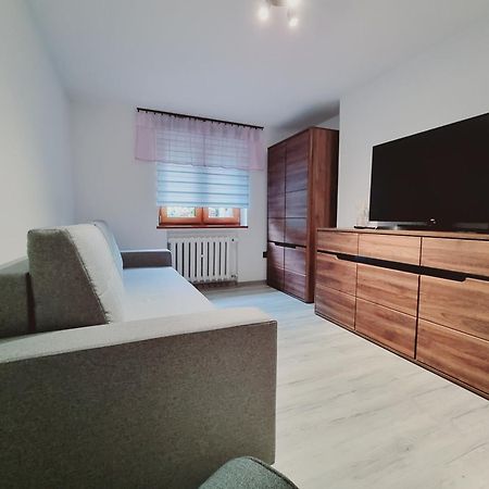 Apartament Paula เยเลเนียกูรา ภายนอก รูปภาพ
